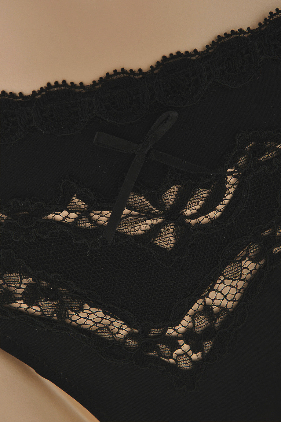 Μαύρο Στρινγκ Δαντέλα - Cotton Club | Γυναικεία Εσώρουχα