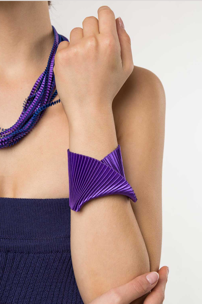 Shell Fabric Bracelet with Pleats